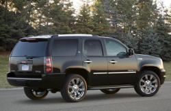 GMC YUKON black