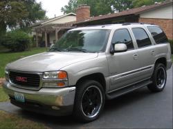 GMC YUKON silver