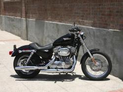 harley-davidson 883 roadster