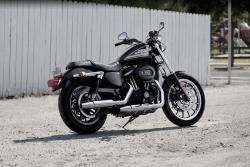 HARLEY-DAVIDSON 883 ROADSTER silver