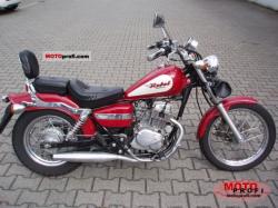 HONDA 125 REBEL red