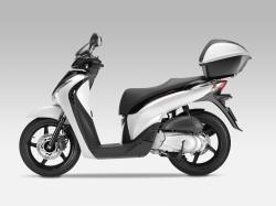 HONDA 125 SH black