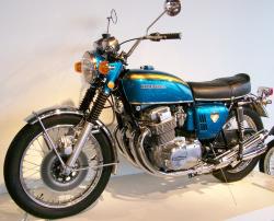 HONDA 750 blue