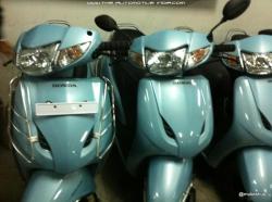 HONDA ACTIVA blue