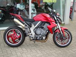 HONDA CB1000R red