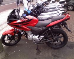 HONDA CBF125 red