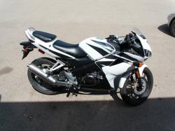 HONDA CBR125 white