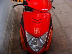 HONDA DIO red