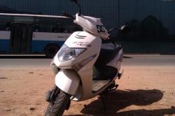 HONDA DIO white