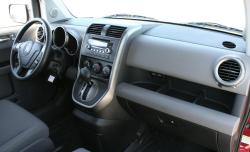 HONDA ELEMENT AWD interior