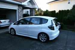 HONDA FIT white