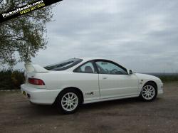 HONDA INTEGRA white