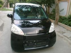 HONDA LIFE black