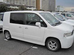 HONDA MOBILIO SPIKE white