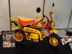 HONDA MONKEY red