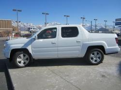 HONDA RIDGELINE RTL white