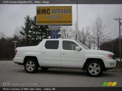 HONDA RIDGELINE white