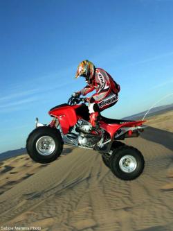 HONDA TRX450R red