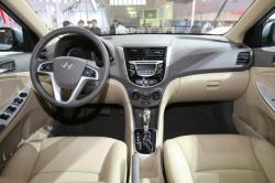 HYUNDAI ACCENT interior