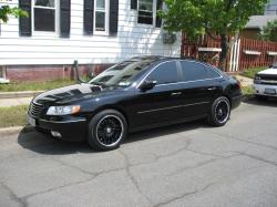 HYUNDAI AZERA black