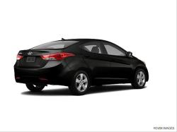 HYUNDAI ELANTRA AT black