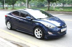 HYUNDAI ELANTRA AT blue