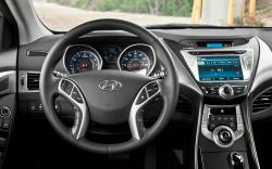 hyundai elantra at