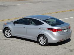 hyundai elantra at