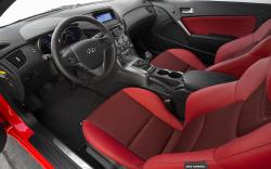 HYUNDAI GENESIS COUPE interior