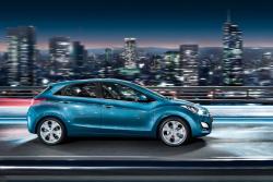 HYUNDAI I 30 green