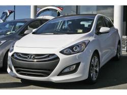 HYUNDAI I 30 white