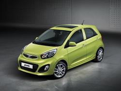 HYUNDAI I10 green