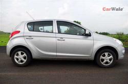 HYUNDAI I20 1.2 white