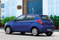 HYUNDAI I20 blue