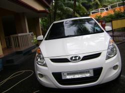 HYUNDAI I20 white