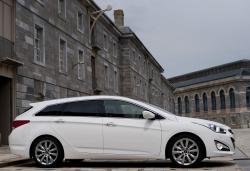 HYUNDAI I40 AT white