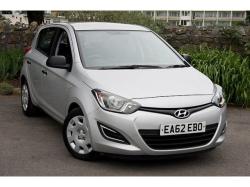 HYUNDAI IX20 silver