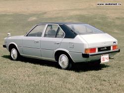 HYUNDAI PONY interior