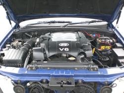 HYUNDAI TERRACAN engine