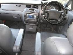 HYUNDAI TRAJET interior