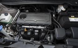 HYUNDAI TUCSON engine