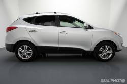 HYUNDAI TUCSON silver