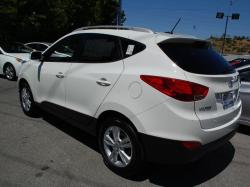 HYUNDAI TUCSON white