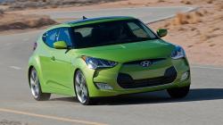 HYUNDAI VELOSTER green