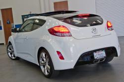 HYUNDAI VELOSTER white