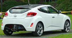 HYUNDAI VELOSTER white