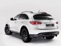 INFINITI FX white