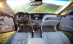 INFINITI M interior