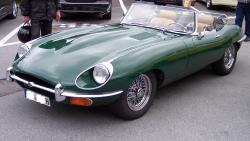 JAGUAR E-TYPE 1 green