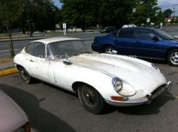 JAGUAR E-TYPE white